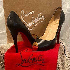 Christian Louboutin Size 37 Italian, 7 US Heels "Very Prive"